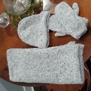 Matching scarf hat mitten set